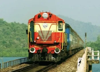 Northern Railway Adjusts Train Timings: Key Changes for Gorakhpur and Pilibhit Routes

Significant Schedule Updates Include:

Tanakpur-Pilibhit Train Departure Moved to 10:10 AM
Pilibhit-Bareilly City Train Now Departing at 1:15 PM
Gorakhpur-Mailani Route Extended to Pilibhit with Revised Timings  
Mailani to Pilibhit Train Now Leaves at 10:30 AM