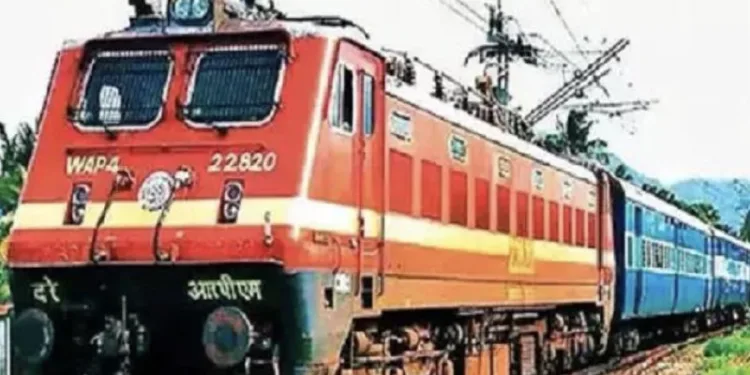 Indian Railways Announces 15 Special Trains for Holi 2025, Including Vande Bharat, to Accommodate Increased Passenger Demand