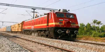 Vande Bharat Express Now Connects Meerut Directly to Ayodhya and Varanasi, Reducing Travel Time for Passengers