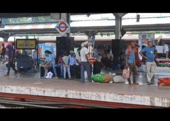 Kudmi Movement Causes Train Diversions and Cancellations in Jamshedpur, Affecting Long-Distance and Local Services