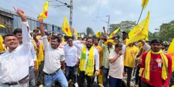 Tribal Kudmi Community's Rail Protest Disrupts Services in Kharagpur and Chakradharpur Regions, 12 Trains Canceled