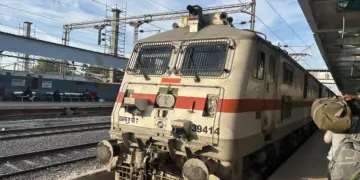 Gwalior's Shatabdi Express to Feature Automatic Doors for Enhanced Passenger Safety and Convenience on Bhopal-Delhi Route