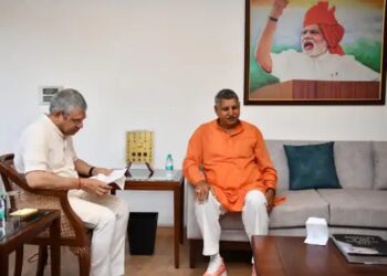 Rail Minister Approves Key Train Stops at Mahendragarh, Ateli, and Satnali Stations Following MP Dharmveer Singh's Meeting