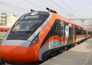 Vande Bharat Express Successfully Completes First 160 Km/h Trial in Prayagraj, Enhancing India's Semi High-Speed Train Capabilities