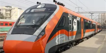 Vande Bharat Express Successfully Completes First 160 Km/h Trial in Prayagraj, Enhancing India's Semi High-Speed Train Capabilities