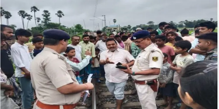 Three Killed as Vande Bharat Express Hits Pedestrians Returning from Durga Puja Mela in Purnia, Bihar