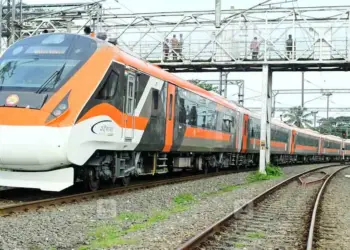 Vande Bharat Train Passengers Complain of Missing Meals Despite Payment on Kasargod-Trivandrum Route in Kerala