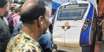 Vande Bharat Express Passengers Panic as Doors Lock at Howrah Station, Emergency Button Fails to Work