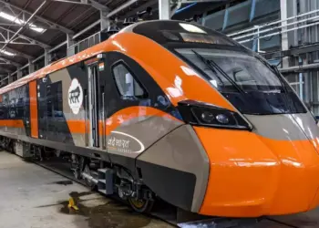Indian Railways Seeks Financial Details for Enhanced Housekeeping Services on Vande Bharat Trains in Northern and East Central Zones