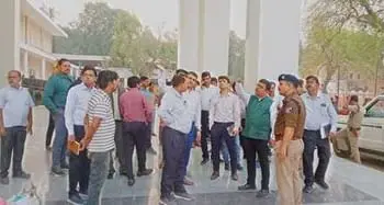 DRM Inspects Construction Work at Vindhyachal and Mirzapur Stations Ahead of Vande Bharat Express Launch