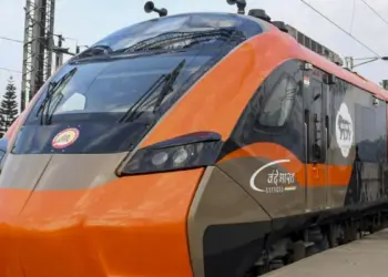 PM Modi Flags Off India's First Vande Bharat Sleeper Train from Malda, Connecting Howrah to Guwahati in 14 Hours